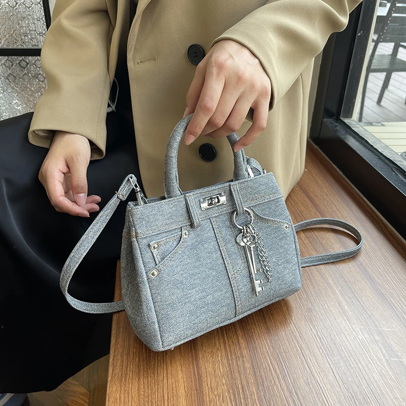 Ladys Bag Denim Small Handbag Fashion Jeans Design Women Brand Bag Luxury Quality Female Clutch Purse Casual Trendy Bags