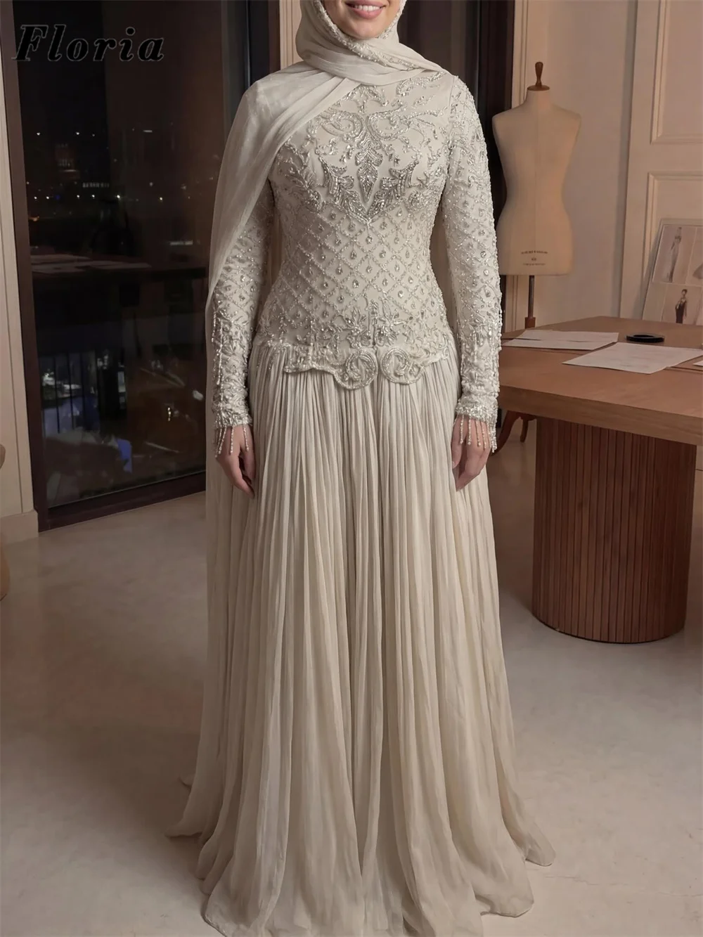 

Muslim Coutures Long Sleeves Prom Dresses With Chiffon Hijab Chic Formal Crystals Evening Dress Customized Beaded A Line Party