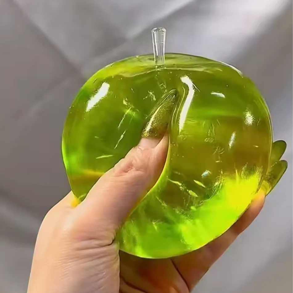Weicher Quetsch-Apfel in Rosa, Blau und Grün als Sensorisches Fidget-Spielzeug für ADHS und Autismus mit Langsamer Rückfederung für Erwachsene und als Weihnachtsgeschenk – Detail 10