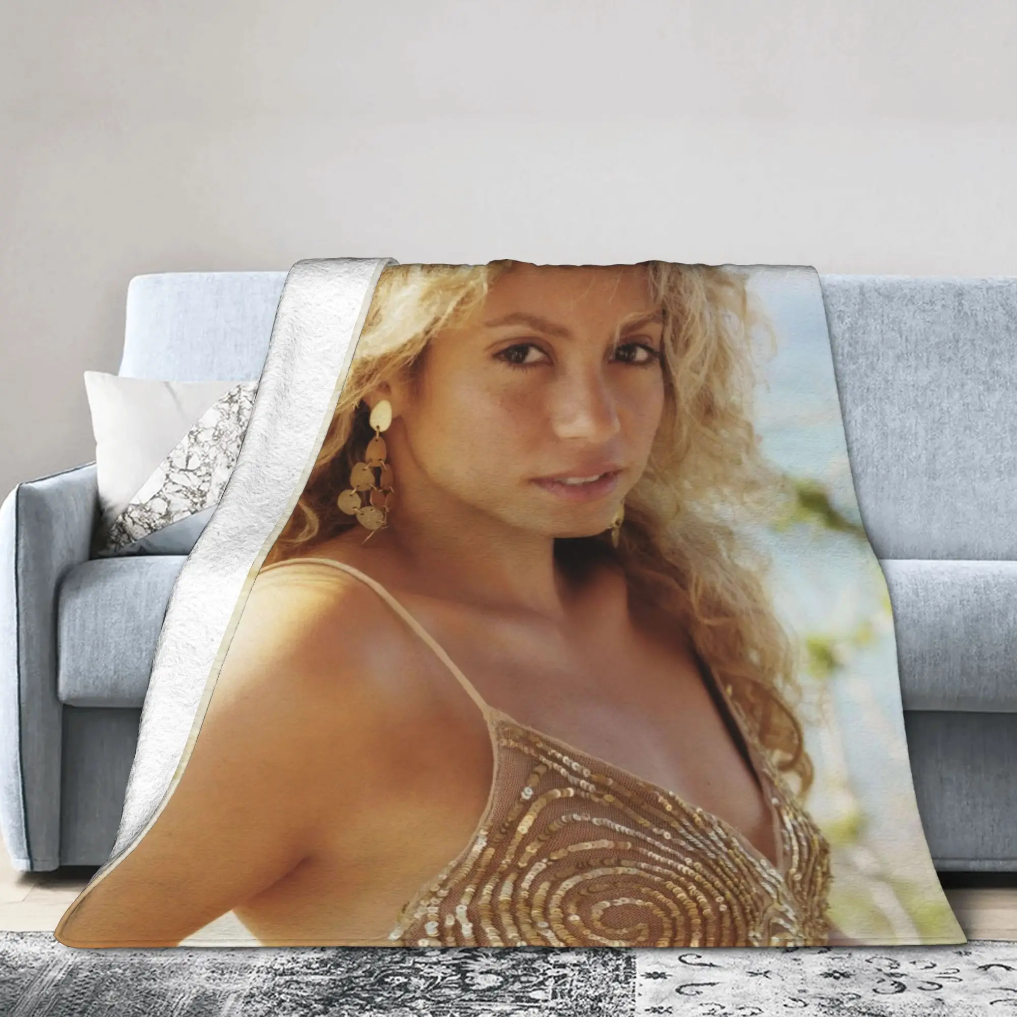 Singer S-Shakira Blankets Flannel All Season  Portable Super Warm Throw Blanket for Bedding Couch Bedspreads