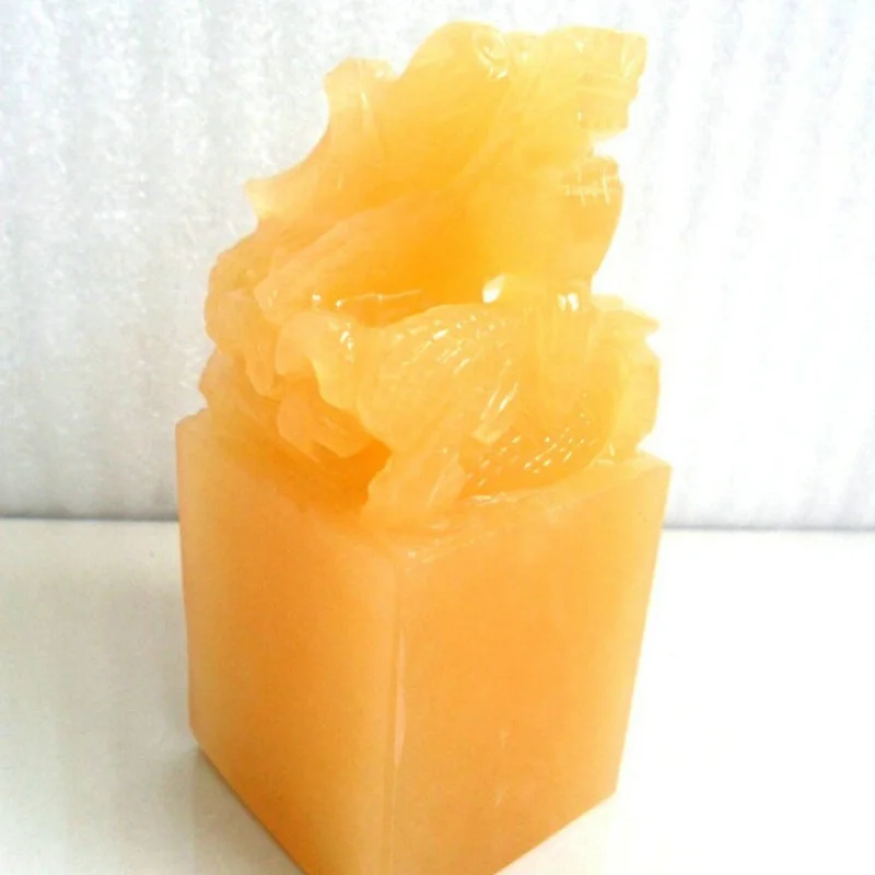 

Beige Jade Dragon Official Seal Beige Jade Dragon Seal Calligraphy Seal Pan Dragon Playing with Pearl Large Seal Study Room Open
