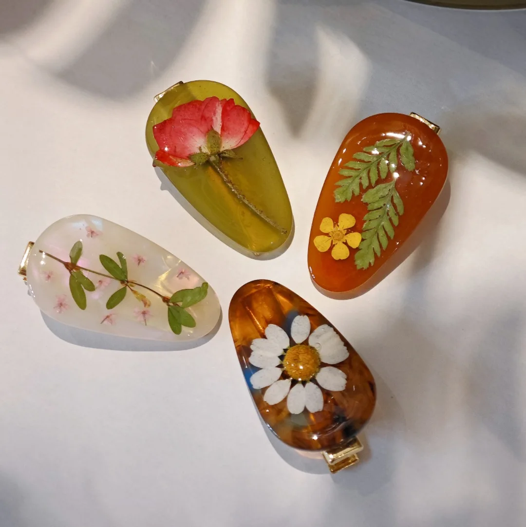 Spécimen de plantes séchées à la main, vraies fleurs, accessoires pour cheveux, Clip latéral Girly, cadeau créatif d'anniversaire de noël, vente en gros, 3288