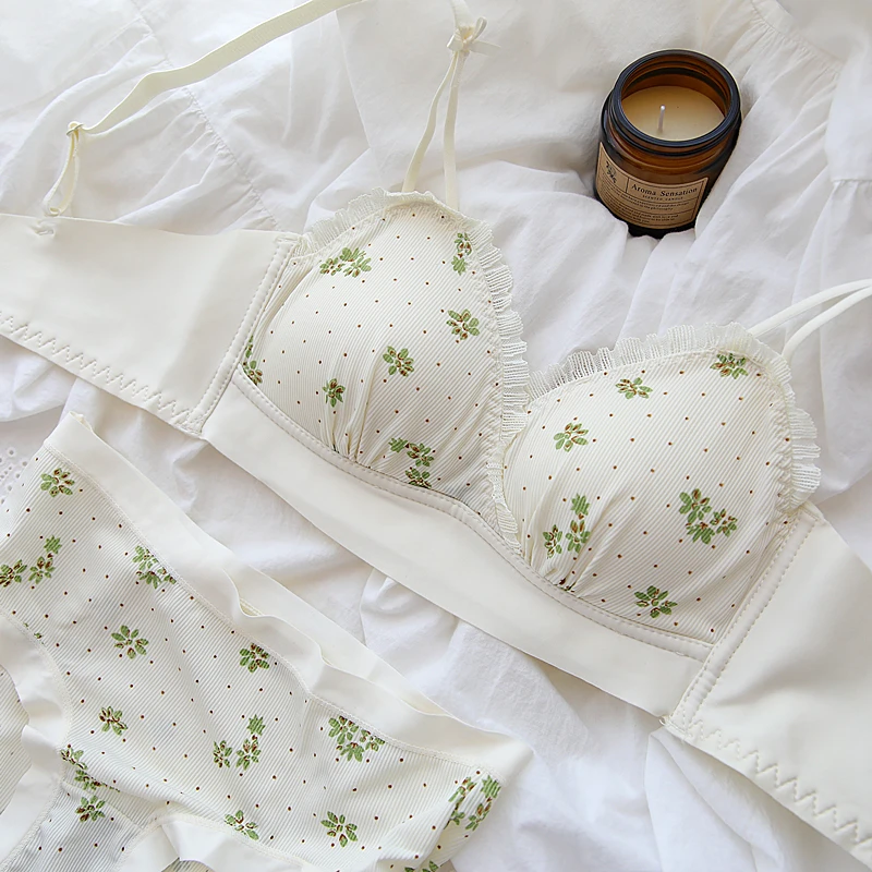 

Floral sweet girl thin triangle cup underwear small breasts expanding lingerie women bras support without steel ring bra set