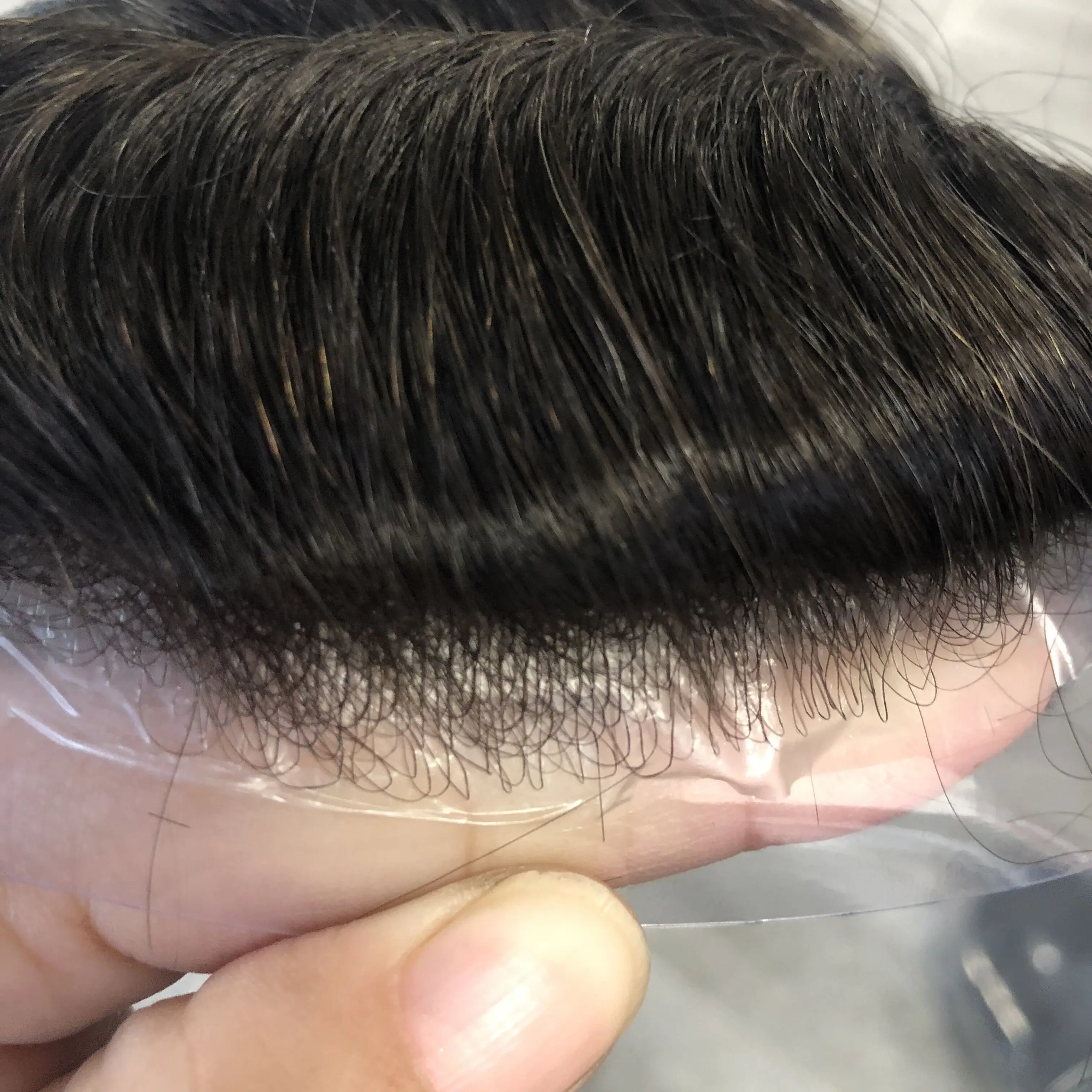 Mikrodünne Hautbasis-Männerperücken, unsichtbar, 0,02 mm, super natürlicher Haaransatz, Herren-Toupet, 100 % Echthaar, Kapillarprothesensystem – Detail 7
