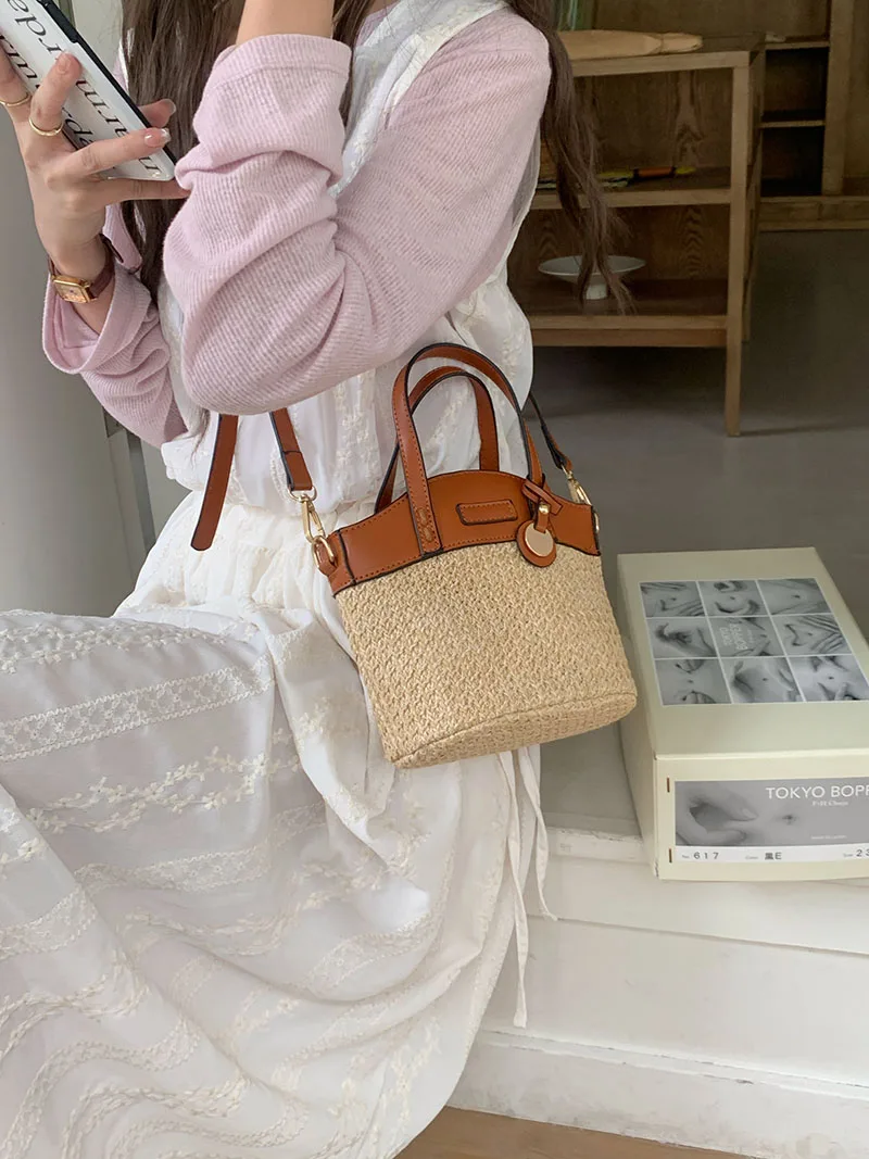 Retro Straw Casual Women\'s Bucket Bags Handbags Fashion Woven Beach Ladies Shoulder Bag Simple Travel Female Handbag Tote Purse