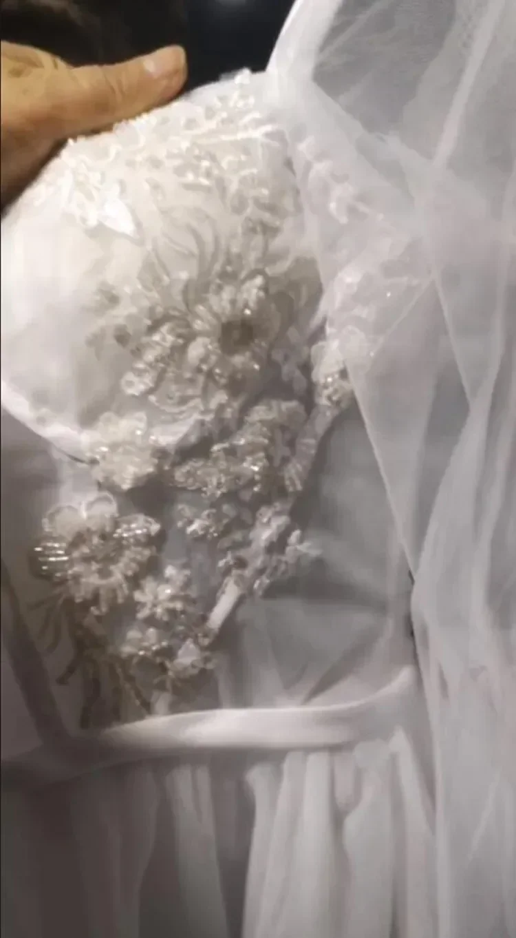 Suknia ślubna z kwadratowym dekoltem, prześwitującymi aplikacjami, rękawami typu iluzja, afrykańska suknia ślubna, vestidos de novia.