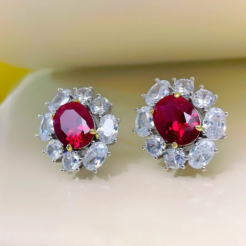 Desire High Definition 925 Silver Earrings Imported  Carbon Diamond Sapphire  Luxurious and Colorless