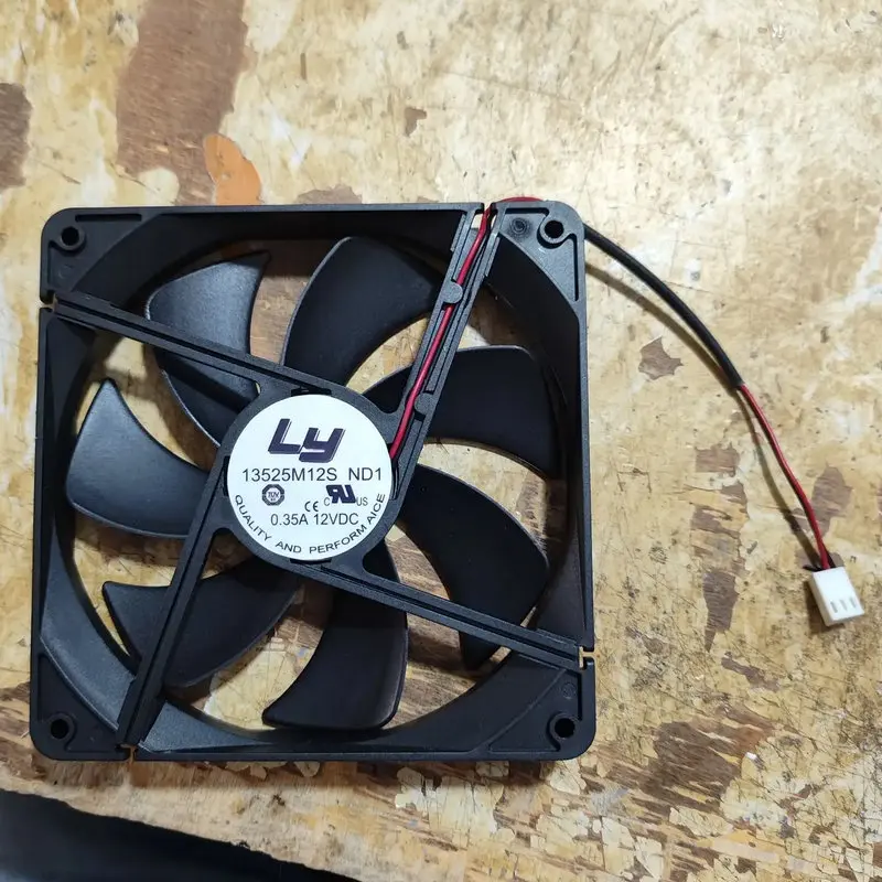 Original  LY 13525M12S ND1 DC12V 0.35A 135*135*25mm 2Lines Computer cooling fan