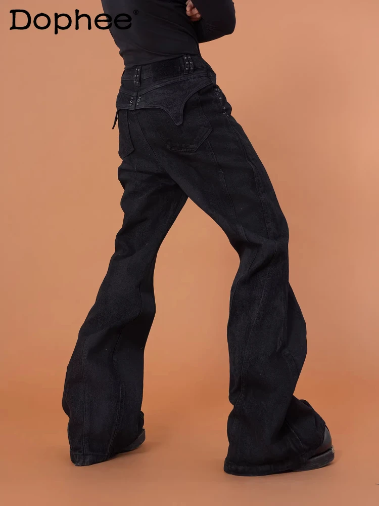 

Модные джинсы-клеш с заклепками для мужчин 2026: всесезонные, свободного кроя, длинные, из денима, для создания мужественного образа, стильные, облегающие, трендовые джинсовые брюки