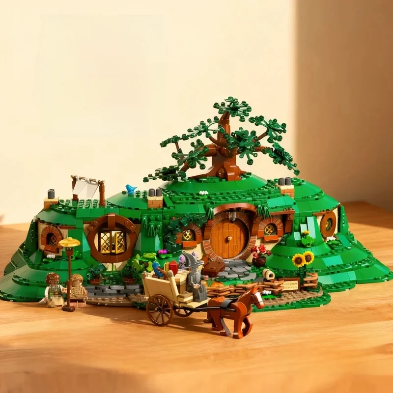 

The Rings: The Shire Modular Castle 2017pcs 10354 Home Decoration Building Model DIY Assemble Bricks Model Birthday Gifts