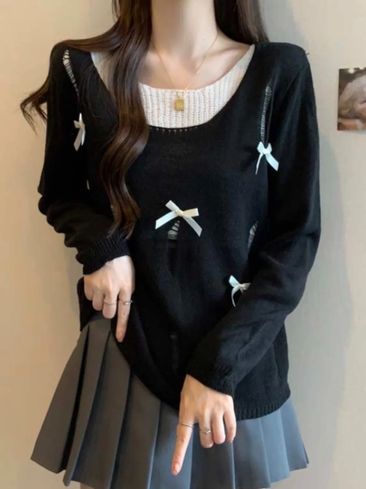Unique Loose Bow Hole Breaking Design Top Long Sleeve Fake Two Piece Pierced Knitted Shirt For Women Spring Autumn New Large