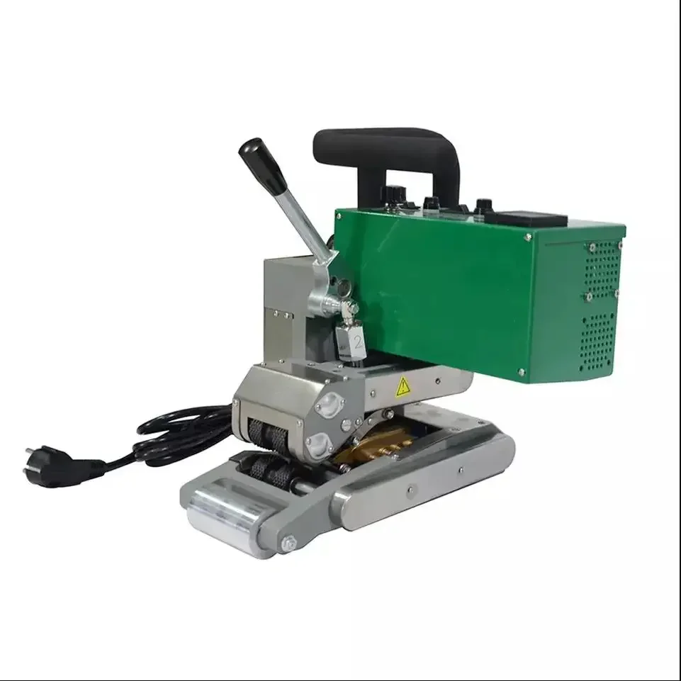 PF-900 Geomembrane Hot Wedge Welder For 1mm-3mm Thick Hdpe Geomembrane Liner Sheet For Pond Reservoir Canal
