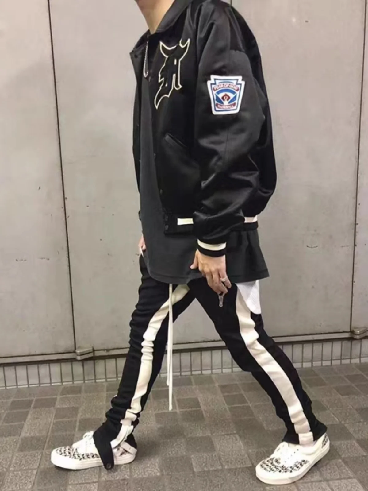 Jeans de Moda Casual con Bloques de Color y Dobladillo, Estilo Urbano, Mezcla de Aodón Antimicrobiano, Moda Juvenil