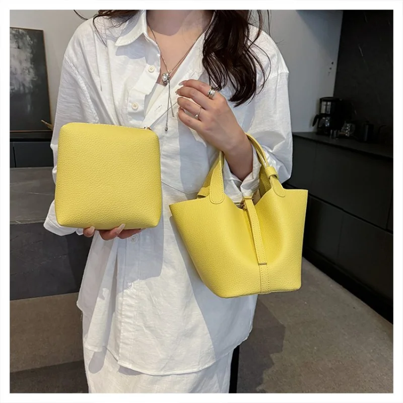 

Vintage Inspired Leather Shoulder Bag For Women With Antique Brass Hardware And Flap Closure For Retro Charm