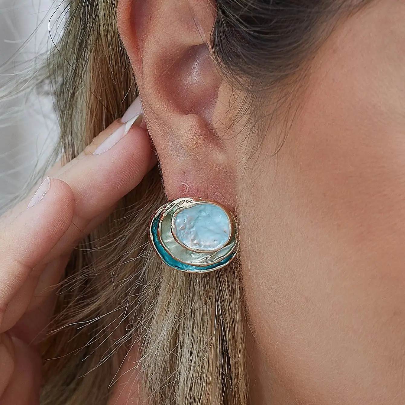 New in Stud Earrings Jewelry Blue Enamel Luxury Women Eariing Vintage Aesthetic Jewellery Decoration Elegant Earrings for Women