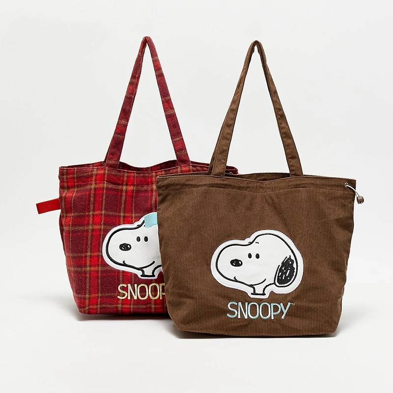

Large Capacity Canvas Tote Bag for Women, Classic Snoopy Fall Winter Theme Single Shoulder Shopping Bag