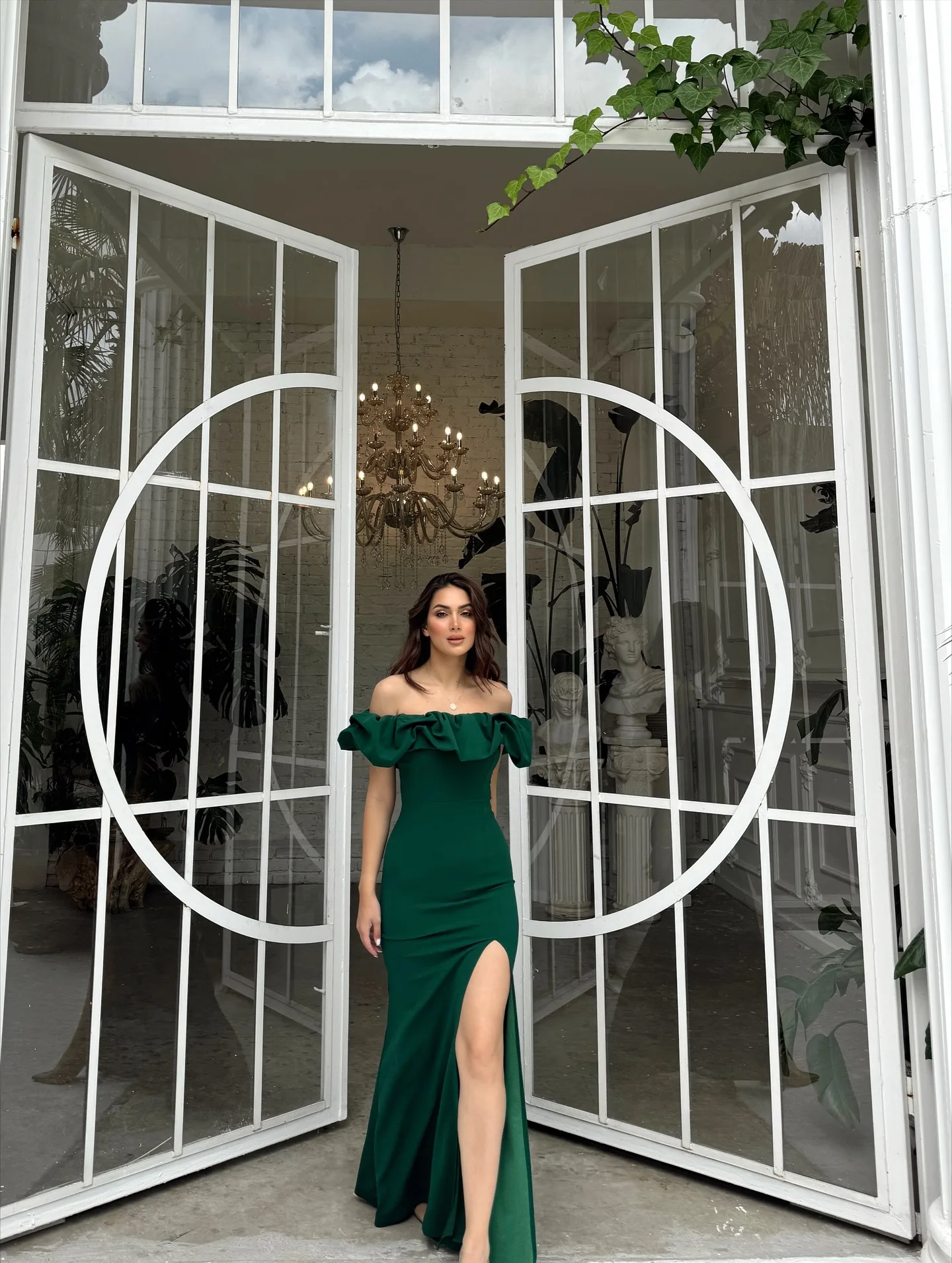 فستان حفلات فاخر من الدانتيل بكتف بطاقة من Vows، تنورة ذيل السمكة، فساتين الأكثر فخامة لحفلات الزفاف مصنوعة حسب الطلب للحفلات الراقصة