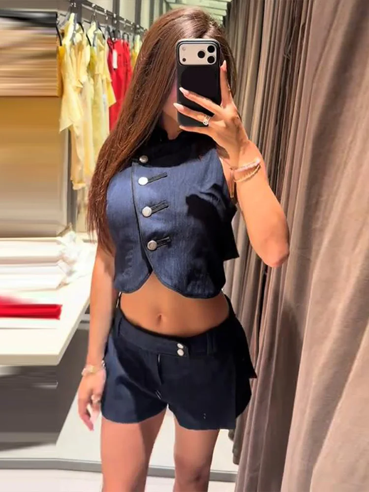 Neue sexy Damen-Partykleidung: Crop-Top mit seitlicher Knopfleiste, ärmellose Neckholder-Weste und Low-Waist-Shorts im Streetwear-Stil – Detail 5