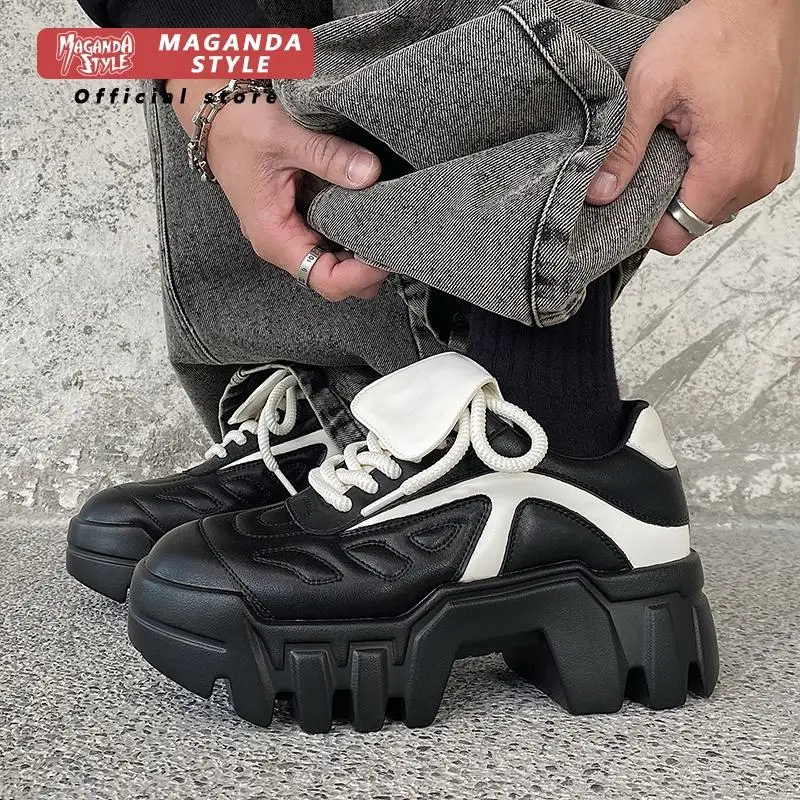 

Height increased by 7CM dad shoes men's new shoes black and white panda shoes with sponge sole leather casual sports shoes