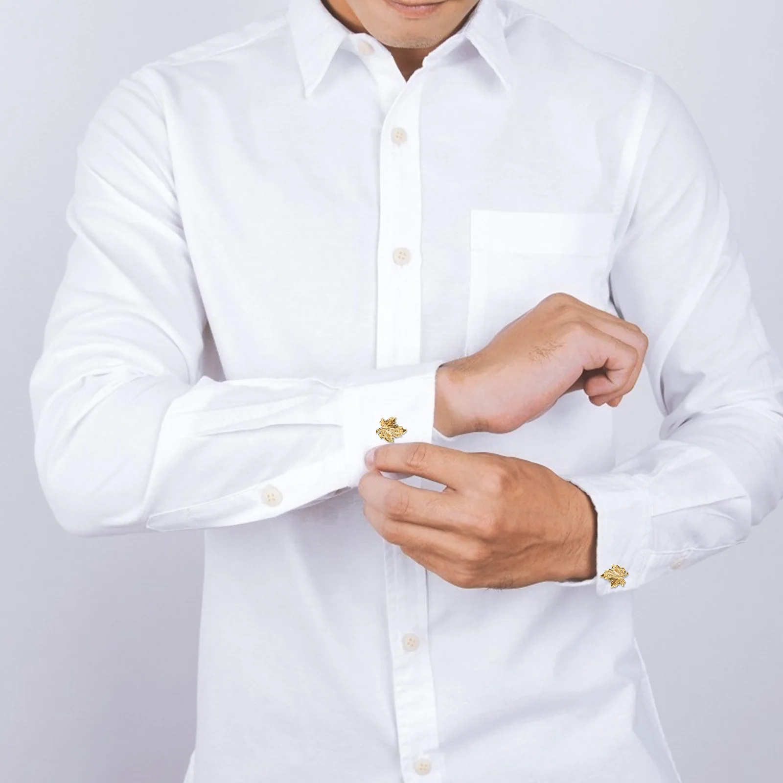 

1Pair Maple Leaf Shirt Button Elegant Clothing Accessories High Quality Metal Cuff Studs for Jackets Sweaters Overcoats Mens