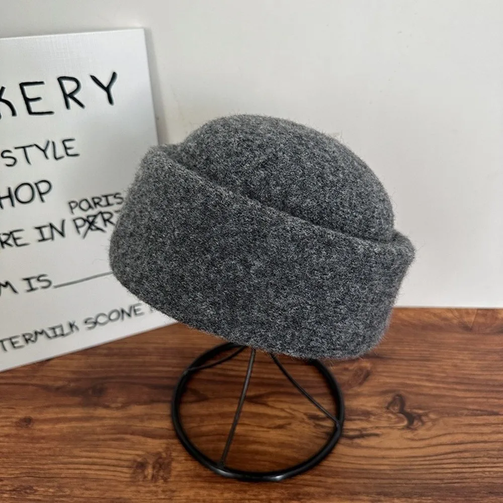 French Style Structured Knitted Pillbox Hat Skin-friendly Non-slip Beret Solid Color Polyester Fedora Hat Great for Photos