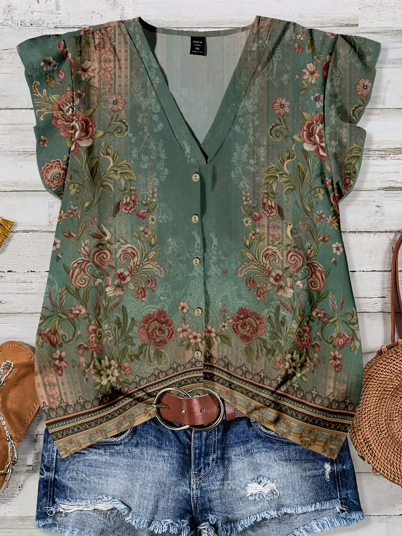 

Женская блузка больших размеров с V-образным вырезом, рукавами-крылышками и цветочным принтом, свободного кроя, летняя, повседневная, для отпуска