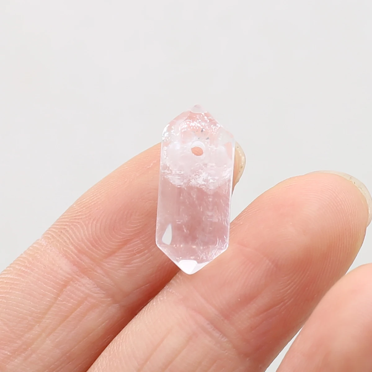 Mini Natural Point Wand Crystal Double-pointed Hexagonal Prism Energy Ore Mineral Crafts Hole Pendant Charm Home Decoration