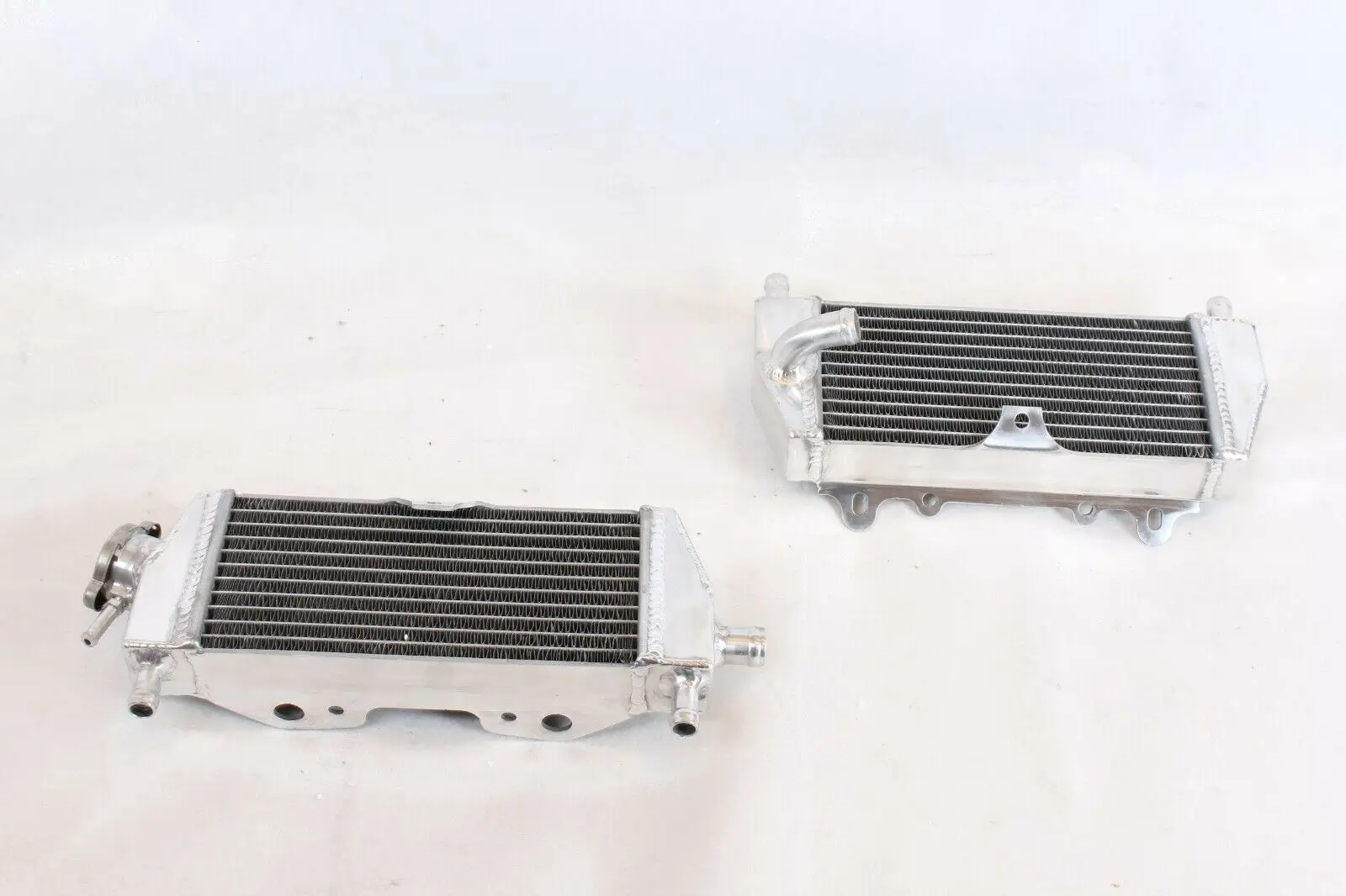 

Aluminum Radiator For Kawasaki KX125 1994-2002 / KX250 1994-2004 1994 1995 1996 1997 1998 1999 2000 2001 2002 2003 2004