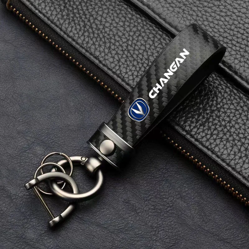 

Car Carbon fiber Leather Car KeyChain 360 Degree Rotating Horseshoe Key Rings For Changan CS95 CS85 CS75 CS35 Eado Alsvin 7