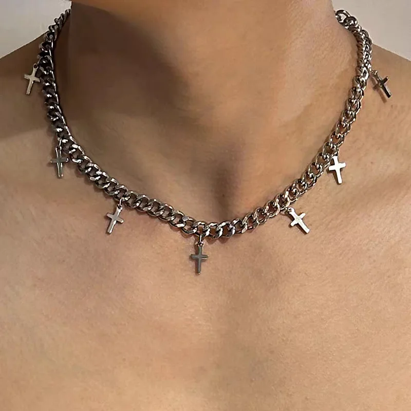 Punk Hip Hop Metal Rivet Pointed Choker Necklace for Women Men
