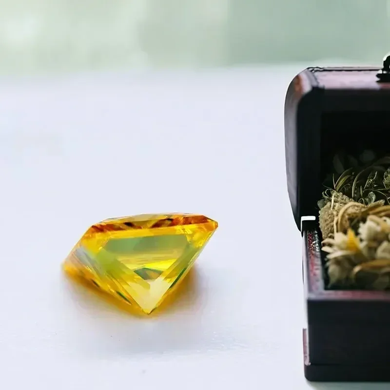 

Wholesale Moissanite Stone Golden Yellow Color Princess Cut Lab Grown Diamond for Advanced Jewel Making with Certificate
