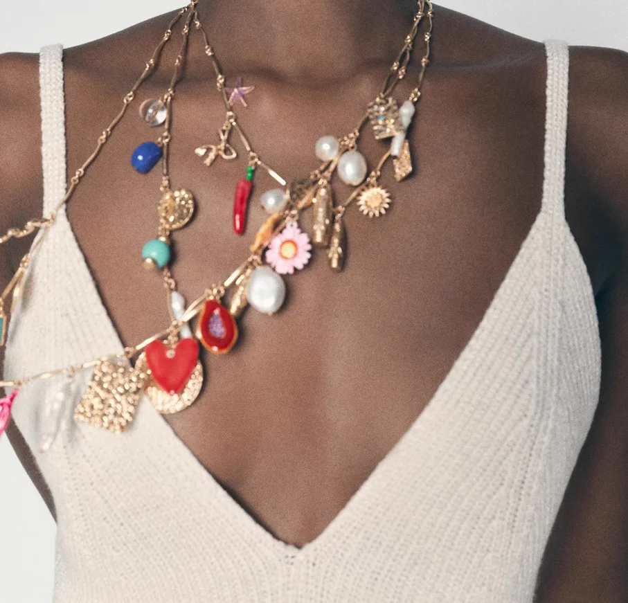 

European and American personality brand multi-layer design sense Chili flower temperament necklace