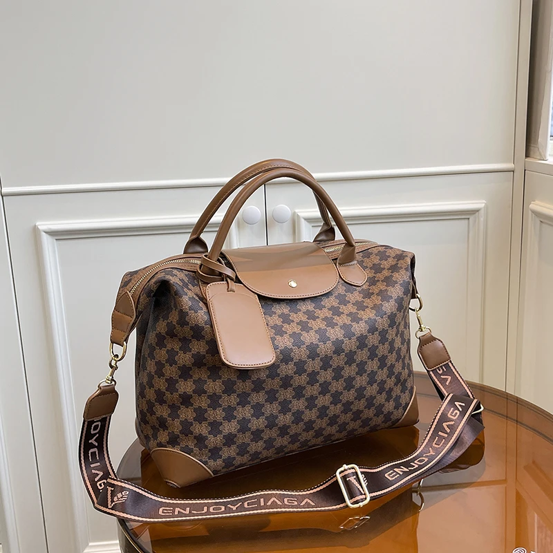 

Women's Tote Bag Spacious And Functional Leather Design Classic Elegant Style Luxury Brand Famous Designer