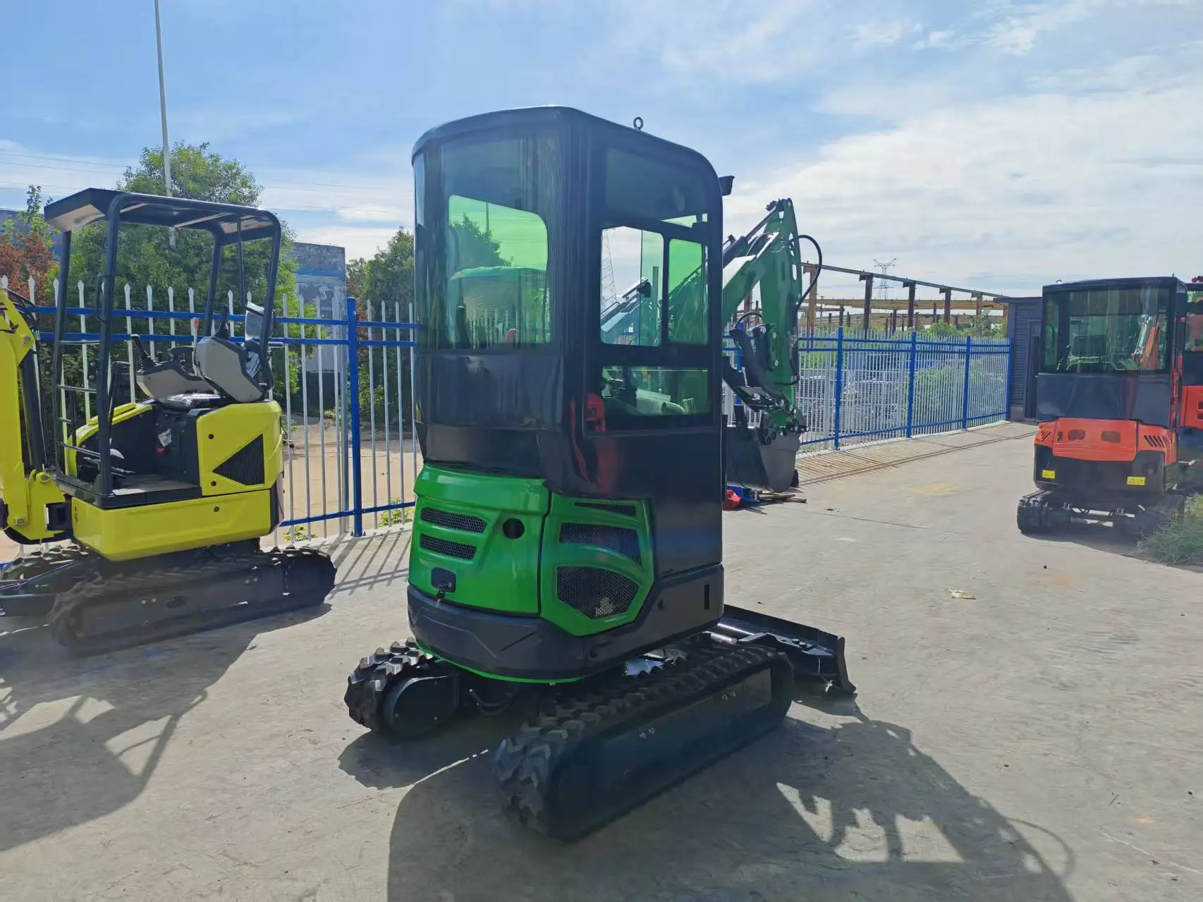 حفار كوبوتا الصغير المخصص 1.8 طن حفار مدمج لبناء مزرعة الحديقة