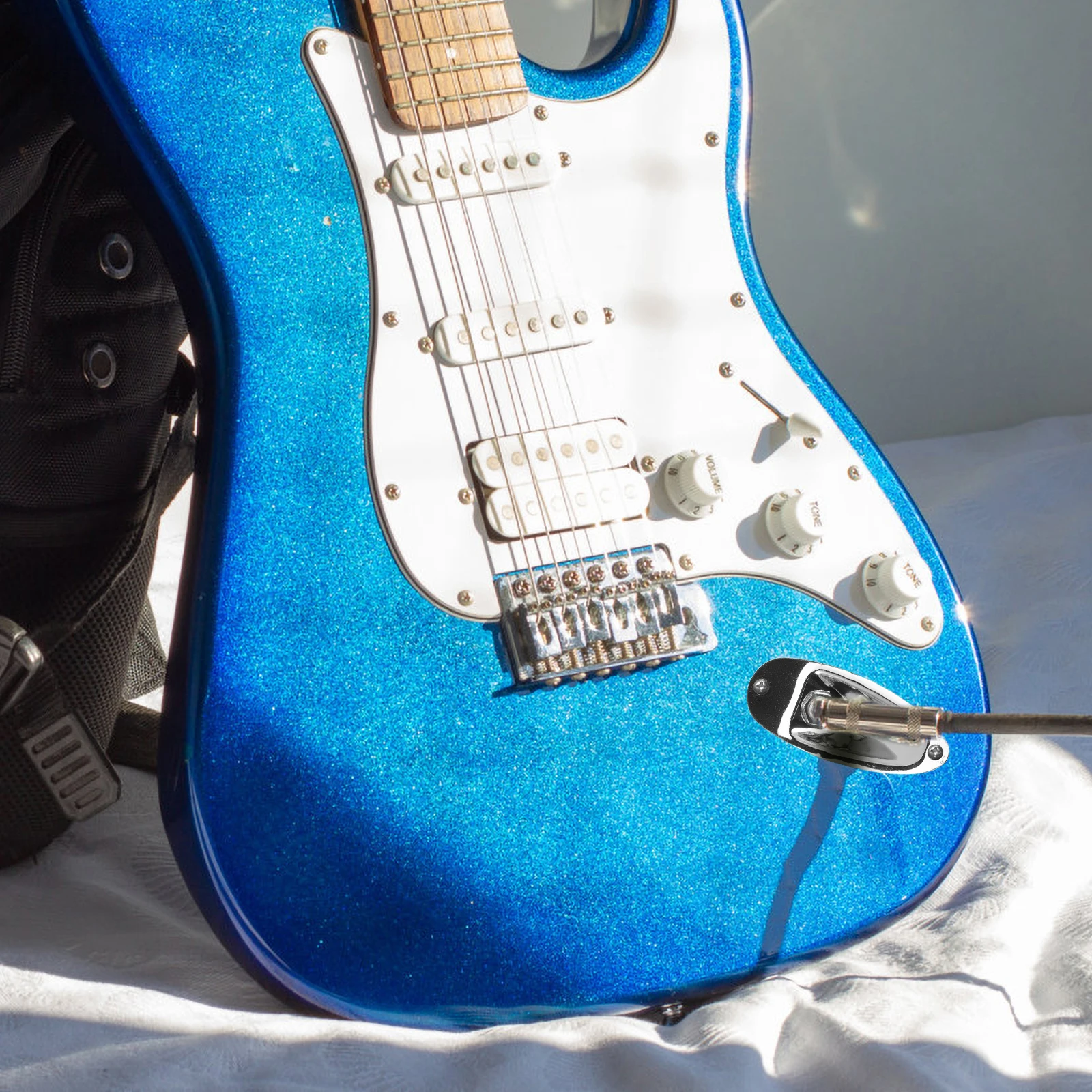 

Guitar Input Jack Socket Plate Replacement Heavy Duty Electric Guitar Parts Output Jack with Mounting Screws Compatible with