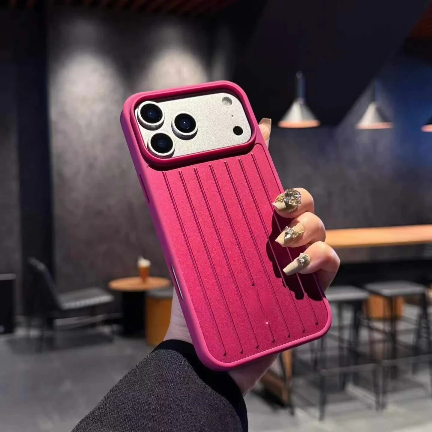 Telefoonhoesje voor iPhone 14 15 16 17 Pro Max Aluminiumlegering Beschermhoes Schokbestendig Luxe 3D Gegroefde Streep Zakelijke Coque