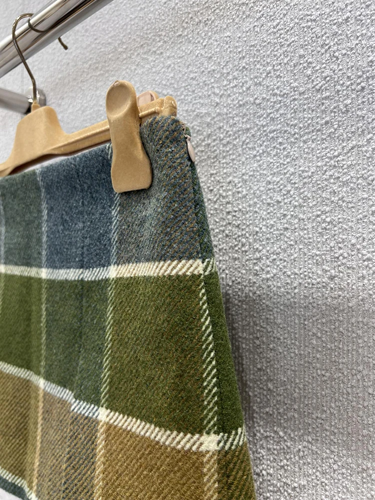 SVORYXIU Spring Summer 2026 New style Color clashing Check pattern Mini skirt Woman Outdoor Comfort Beautiful Skirt