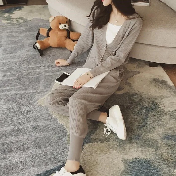 Fashionable Knitted Sporty Two-Piece Set Women's Spring Clothing Korean Style Slim Fit Pants Cardigan Outerwear Casual Wear