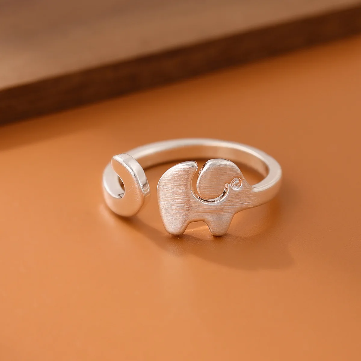 

Модные ювелирные изделия из стерлингового серебра 925, рождественская серия, простые щедрые милые женские открывающиеся кольца со слоном R180