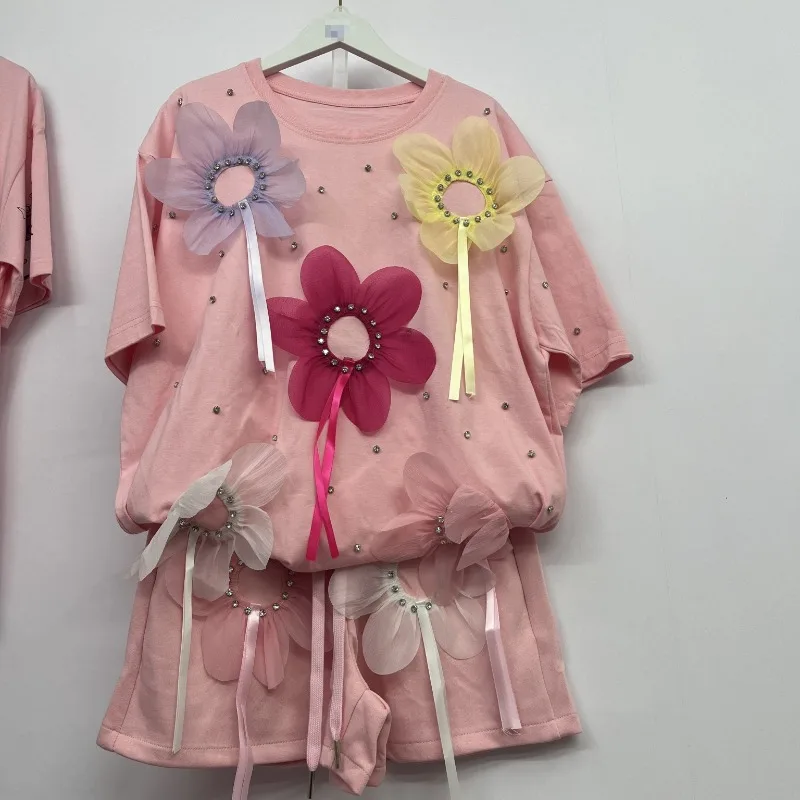 European Diamond-encrusted Three-dimensional Flower Decorative Short-sleeved T-shirt Top with Elastic Waist Wide-leg Shorts Set