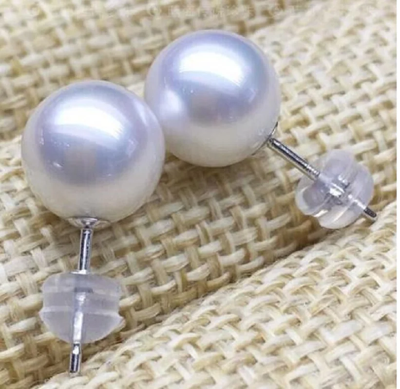 

Gorgeous AAAAA 10-11mm South China Sea Round White Pearl Earrings 18K Platinum/AU750