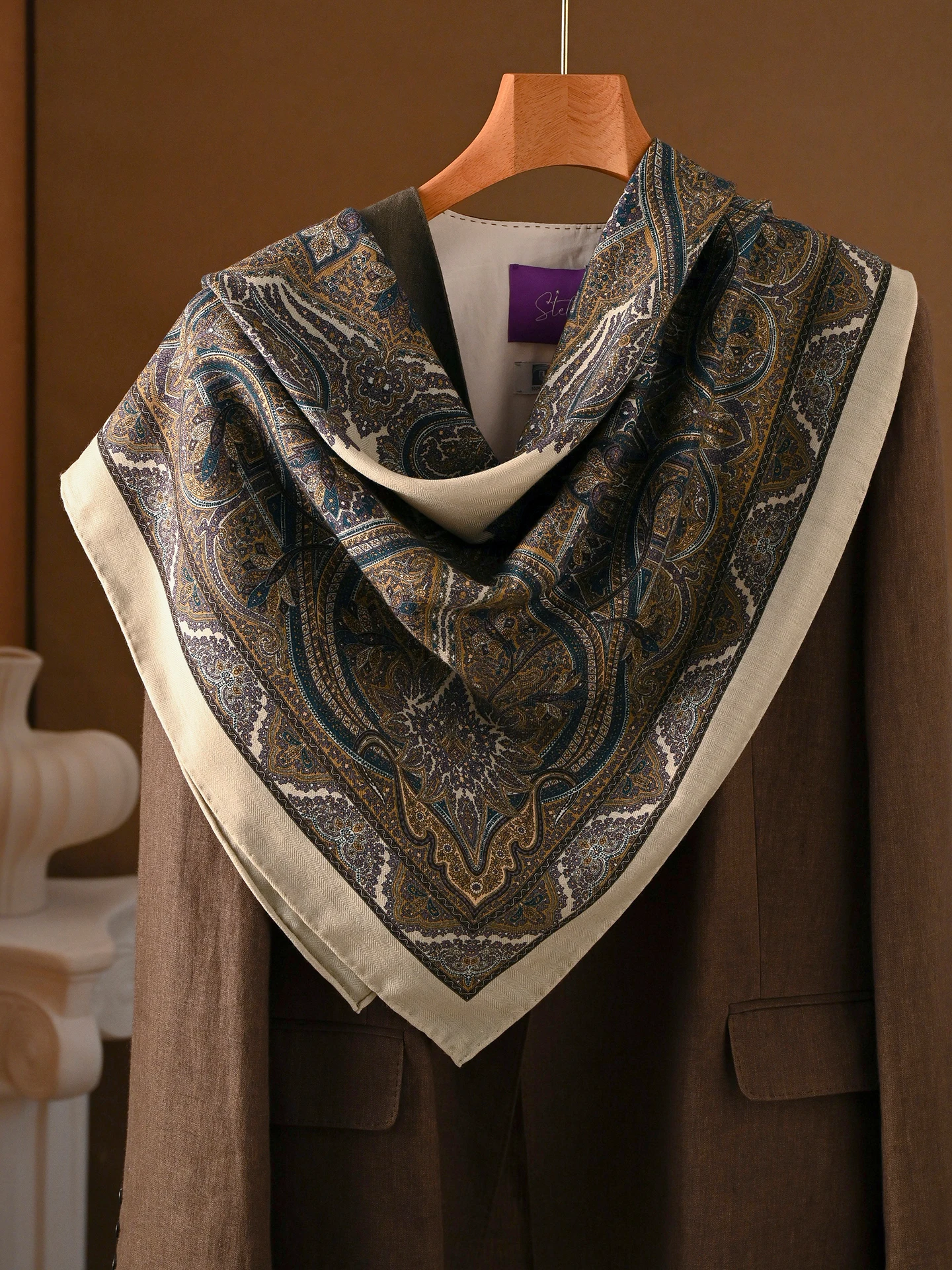 Echarpe-en-soie-et-laine-pour-femme-nouvelle-collection-2026-luxe-forme-triangulaire-tissu-double-face-motif-floral-style-classique-preppy-saison-printemps