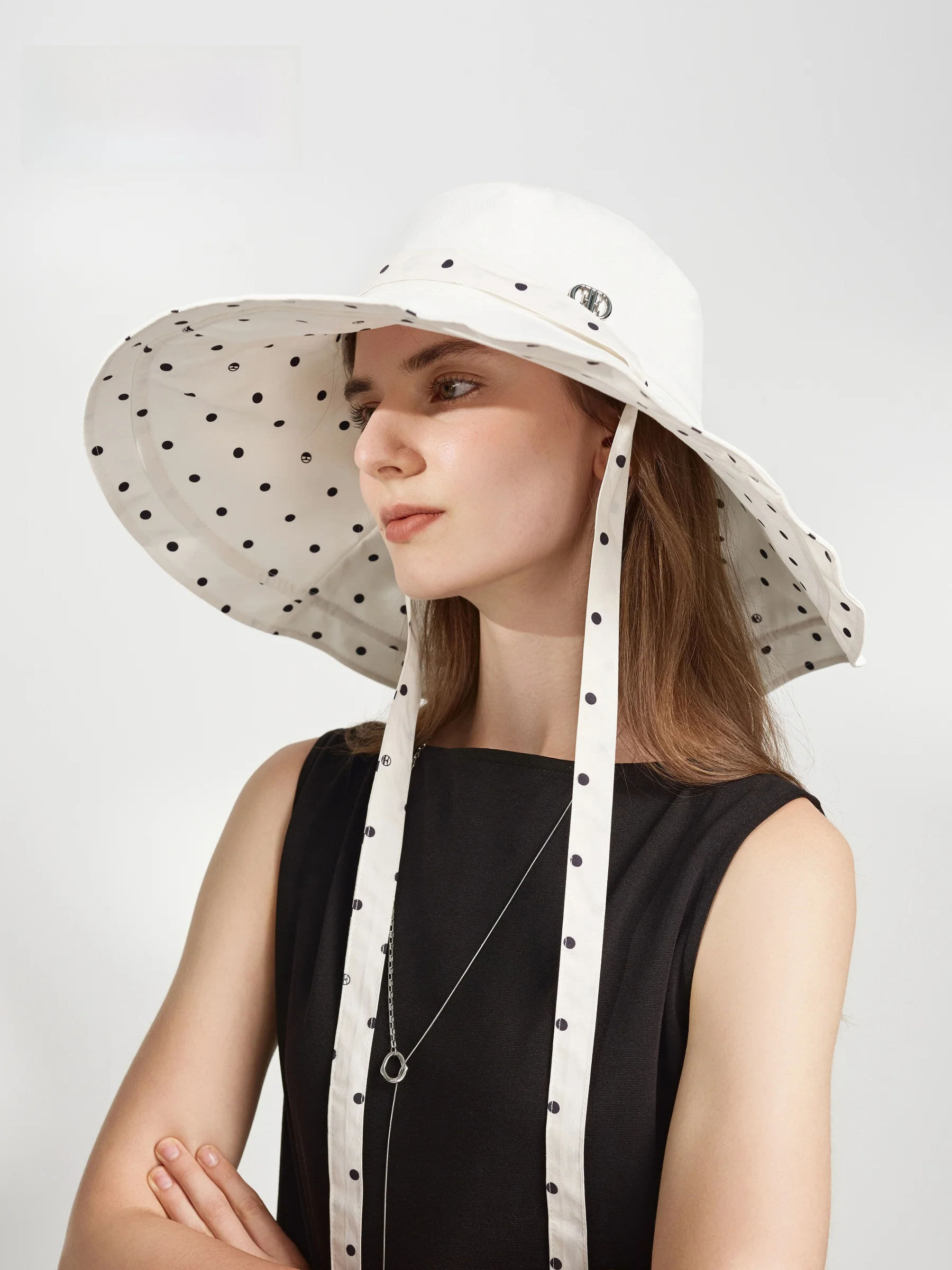 chapeau-de-soleil-reversible-a-large-bord-pour-femme-protection-anti-uv-motif-pois-avec-ceinture-ideal-pour-l'ete-et-les-voyages
