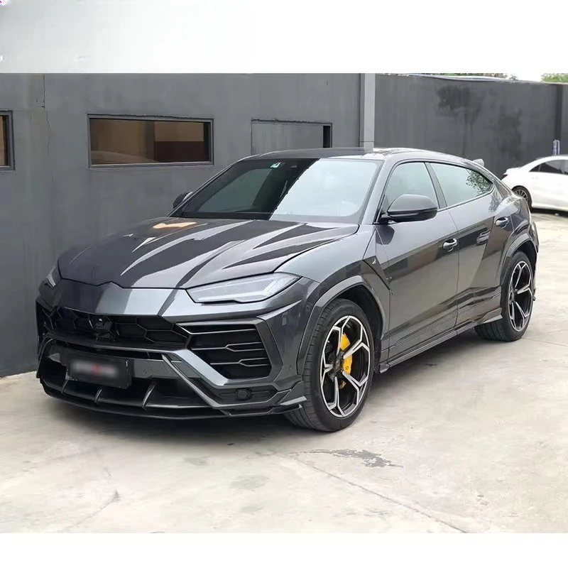 طقم هيكل السيارة من TOP FORLamborghini Urus Body Kits قطع غيار السيارات