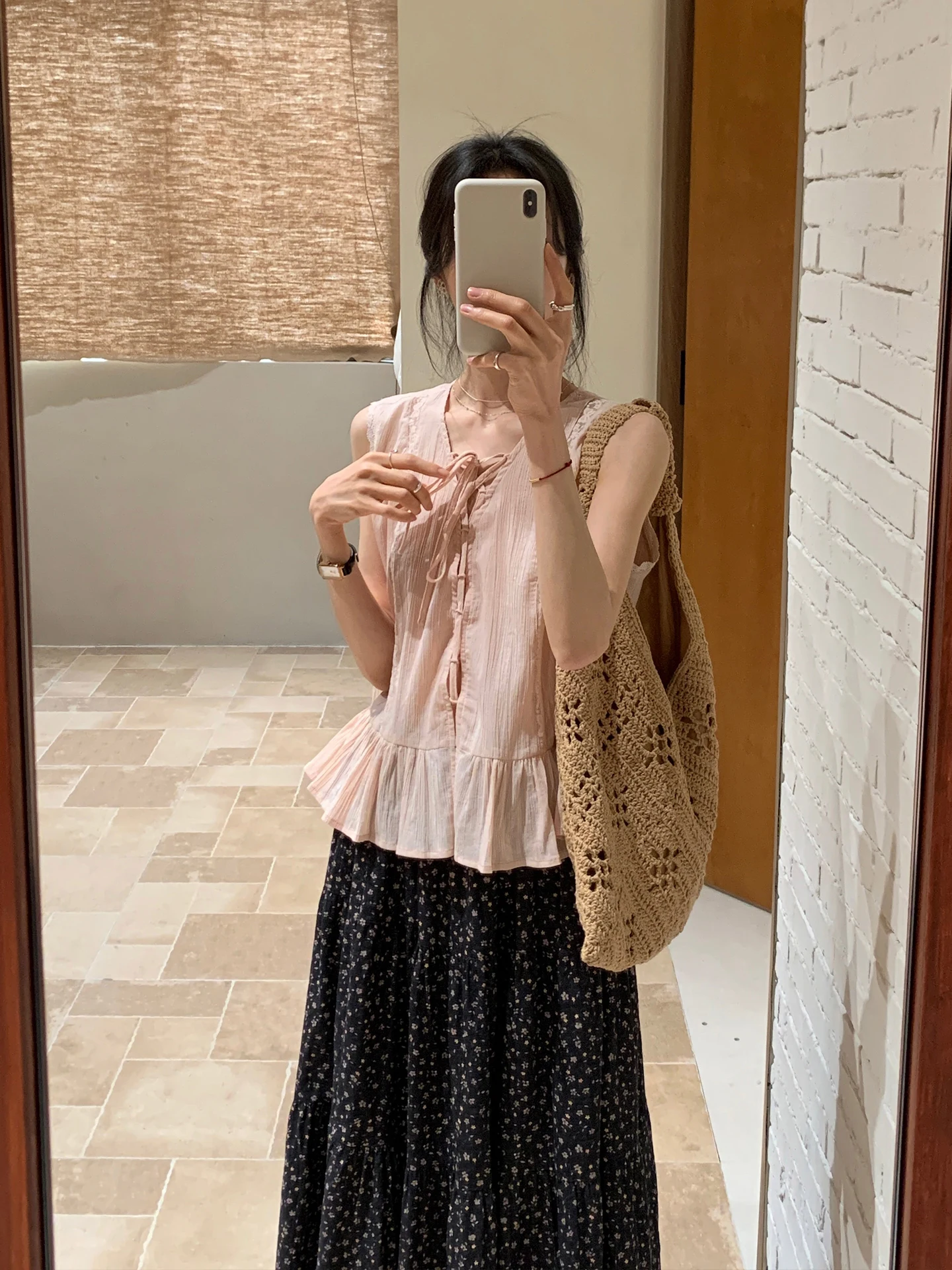 

Pink Ruffle Sleeveless Shirt Women's Design Sense Doll Shirt Top Spring Summer French Style Loose Fit Breathable Skin-Friendly