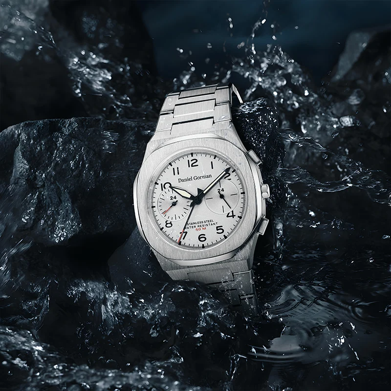 

DANIEL GORMAN Men's Watch Quartz Sports Unisex Watch 50m Waterproof with Second Hand Easy-to-Read Dial