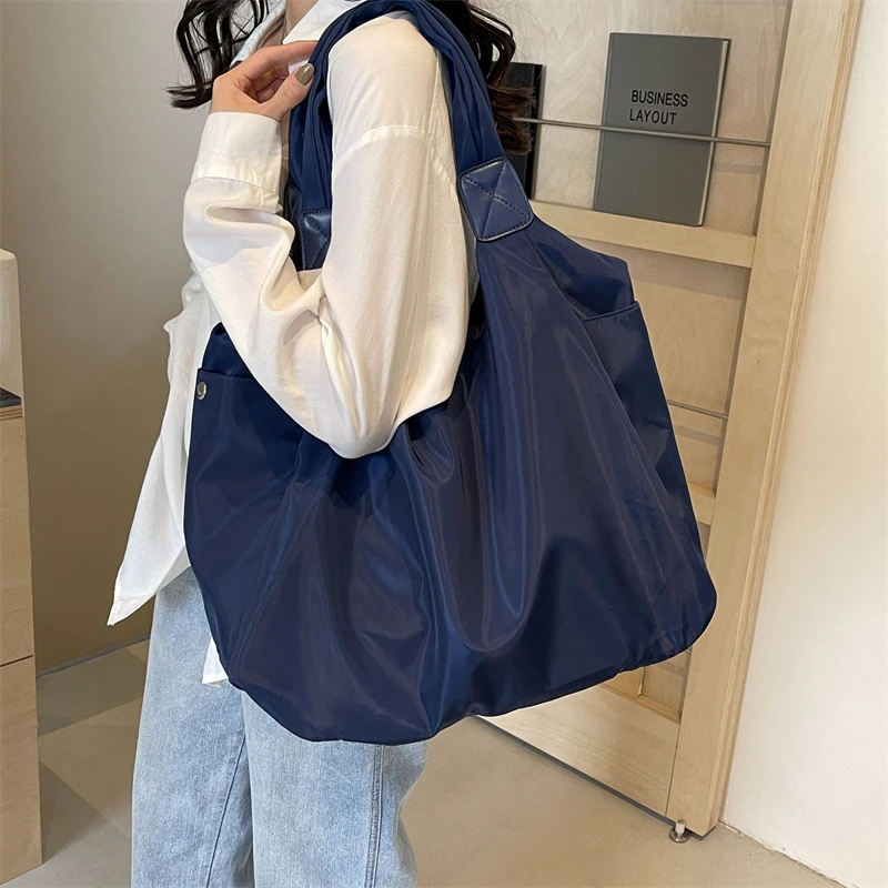Large Capacity Nylon Shoulder Bags For Women Solid Unisex Leisure Or Travel Bags Big Korea Style Black Cloth Packages