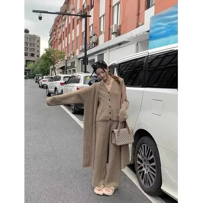 Internet Celebrity Maillard European Goods British Style Long Sweater 2024 Autumn Winter New High-end Retro Coat Three Piece Set