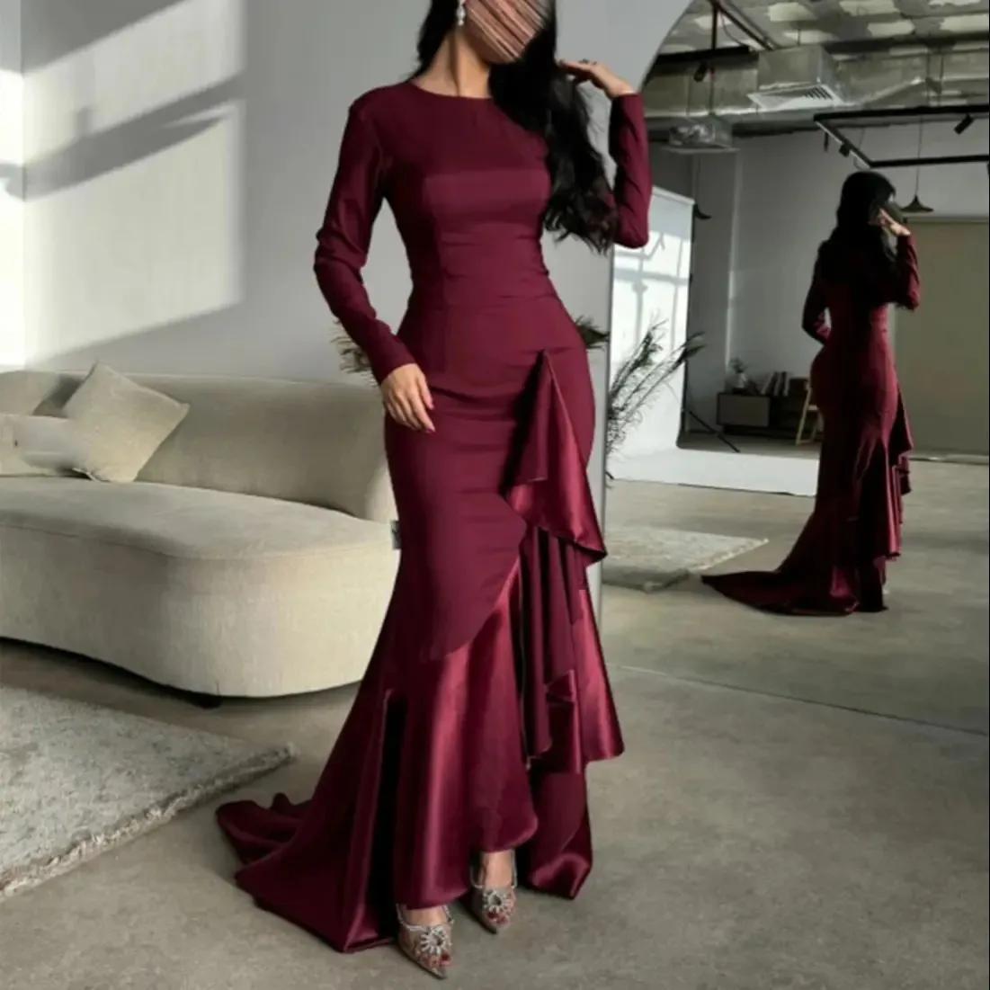 

Elegant Mermaid Evening Dresses Long Burgundy Prom Dresses Long Sleeve Crepe Round Neck Formal Party Gown For Special Events