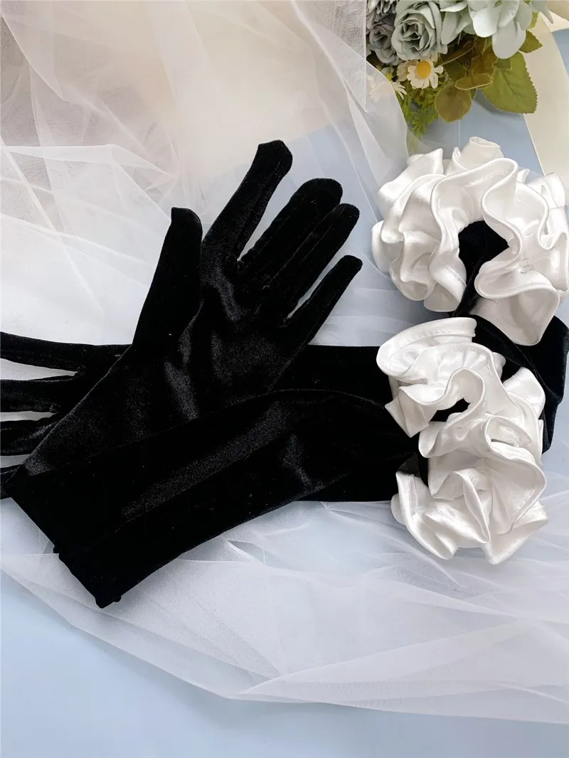 Women\'s Elegant White Patchwork Long Velvet Glove Female Spring Summer Vintage Sunscreen Driving Photograph Party Glove R1078